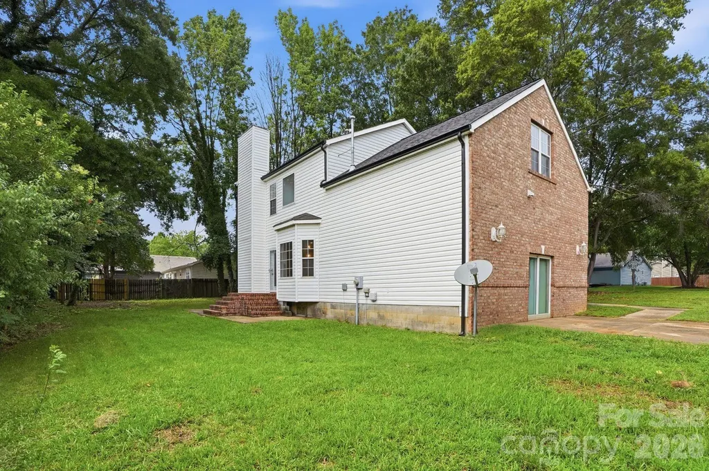 5846 Hanna Court Charlotte NC 28212