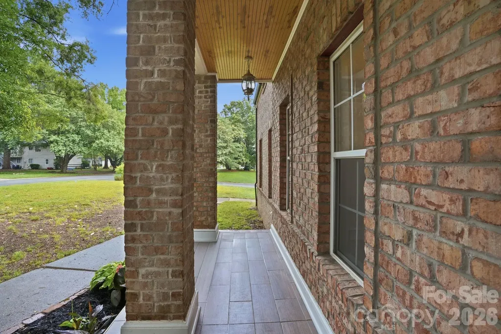 5846 Hanna Court Charlotte NC 28212