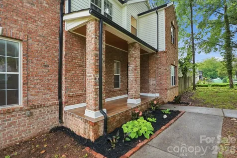 5846 Hanna Court Charlotte NC 28212