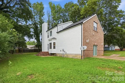 5846 Hanna Court Charlotte NC 28212