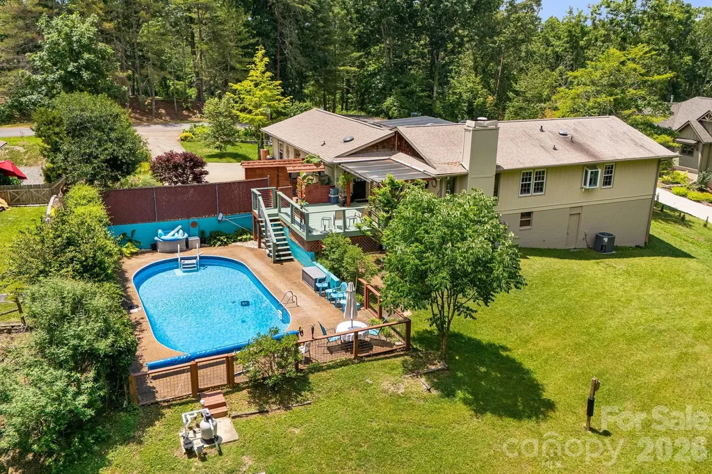 43 Chadwick Wade Drive Asheville NC 28804