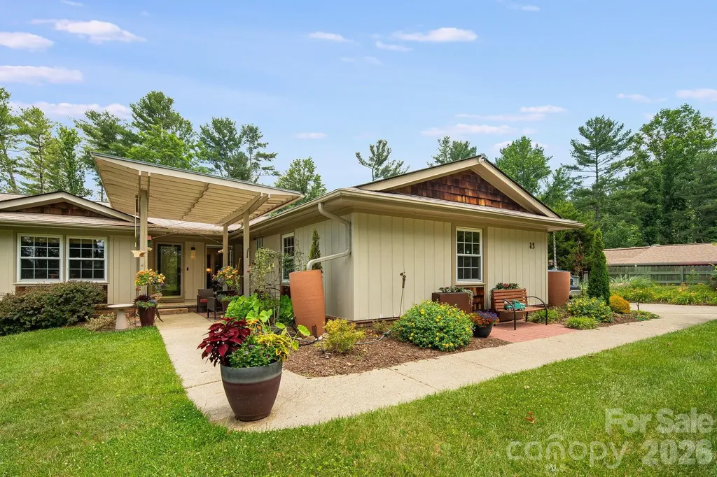 43 Chadwick Wade Drive Asheville NC 28804