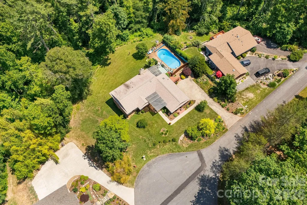 43 Chadwick Wade Drive Asheville NC 28804