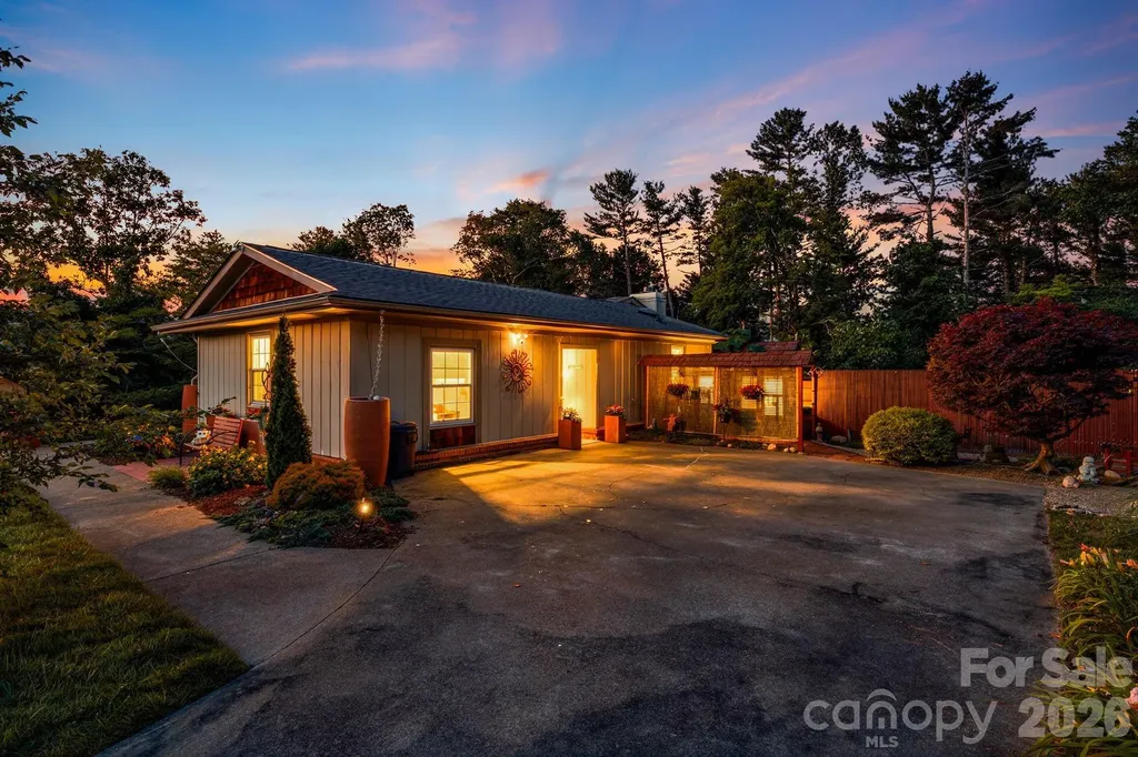43 Chadwick Wade Drive Asheville NC 28804