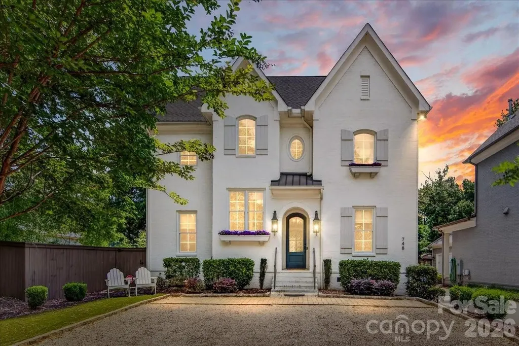 748 Ellsworth Road Charlotte NC 28211