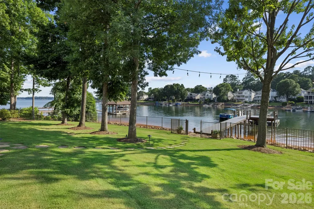18407 Peninsula Cove Lane Cornelius NC 28031