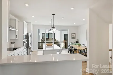 3024- Red Cardinal Lane Charlotte NC 28211