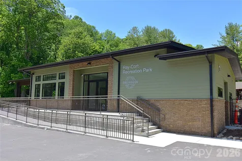 145 Lincoln Park Road Burnsville NC 28714