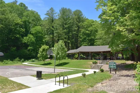 145 Lincoln Park Road Burnsville NC 28714
