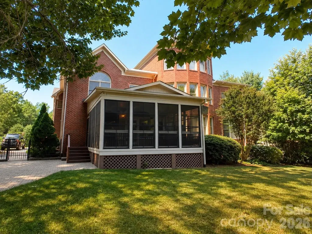 7010 Stanbury Drive Matthews NC 28104