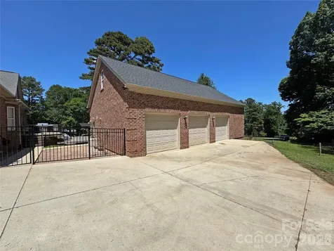 132 Monarch Lane Mooresville NC 28115