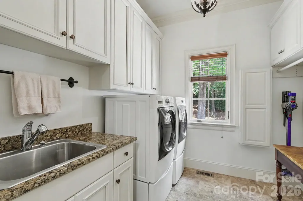 508 Hideaway Ridge Court Matthews NC 28105
