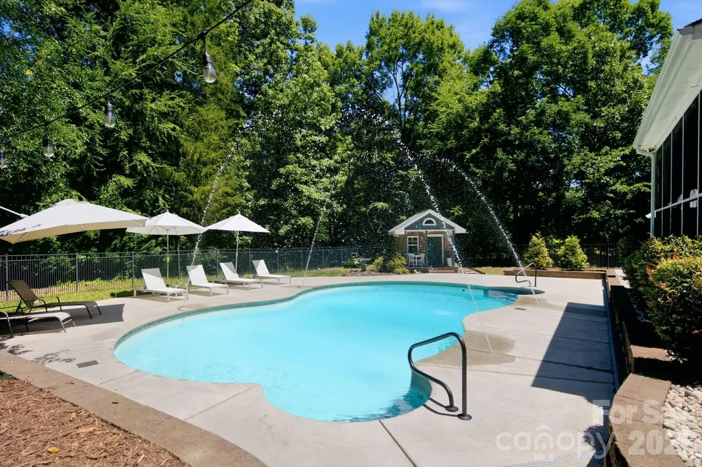 6263 Chamar Circle Kannapolis NC 28081