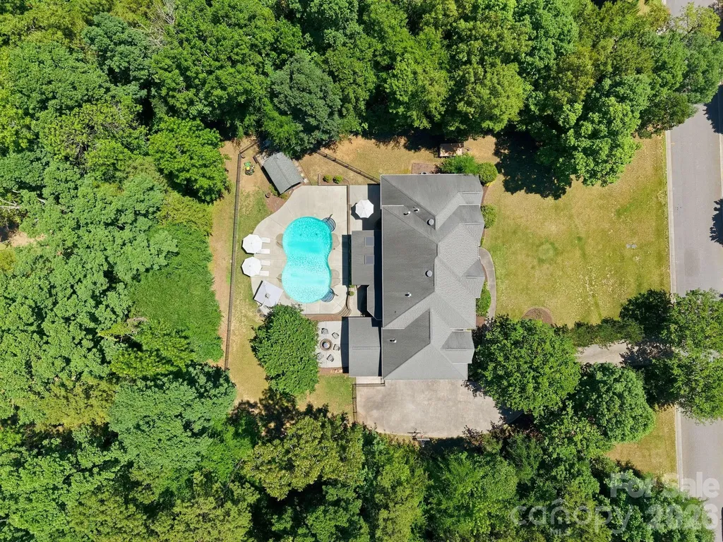 6263 Chamar Circle Kannapolis NC 28081