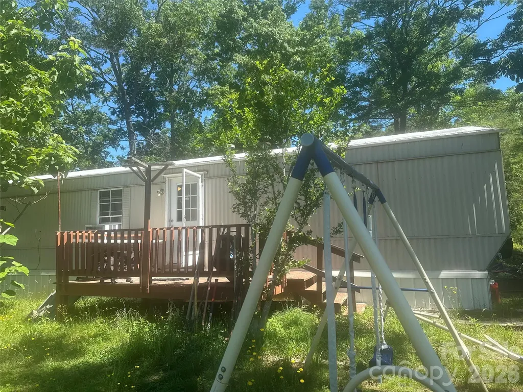 105 Satinwood Drive Burnsville NC 28714