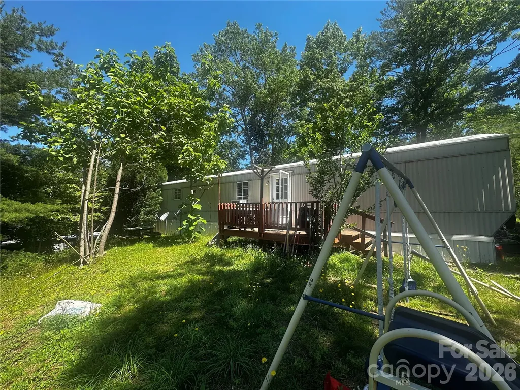 105 Satinwood Drive Burnsville NC 28714