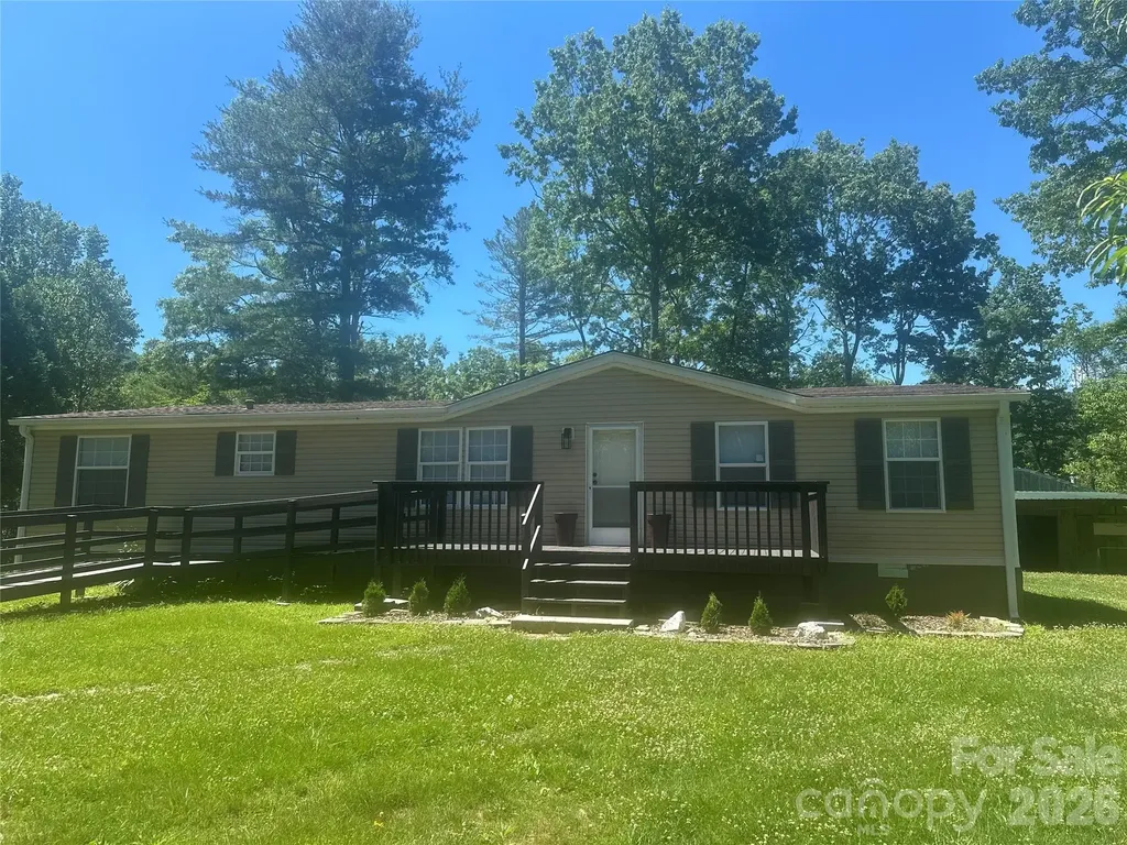 105 Satinwood Drive Burnsville NC 28714