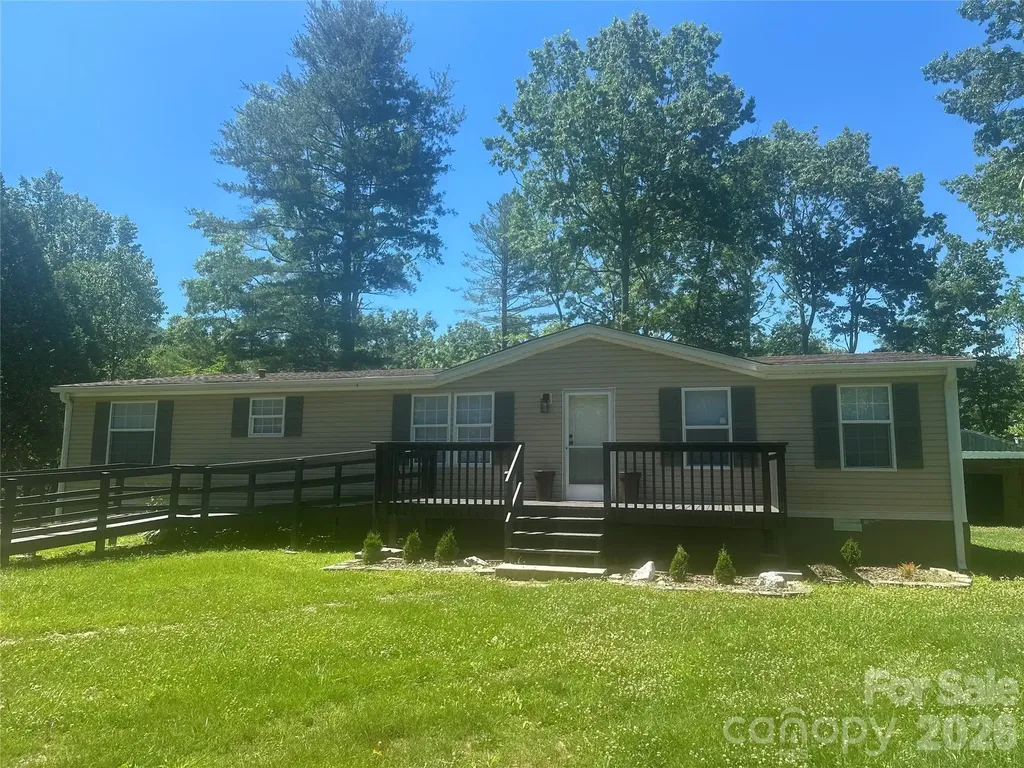 105 Satinwood Drive Burnsville NC 28714