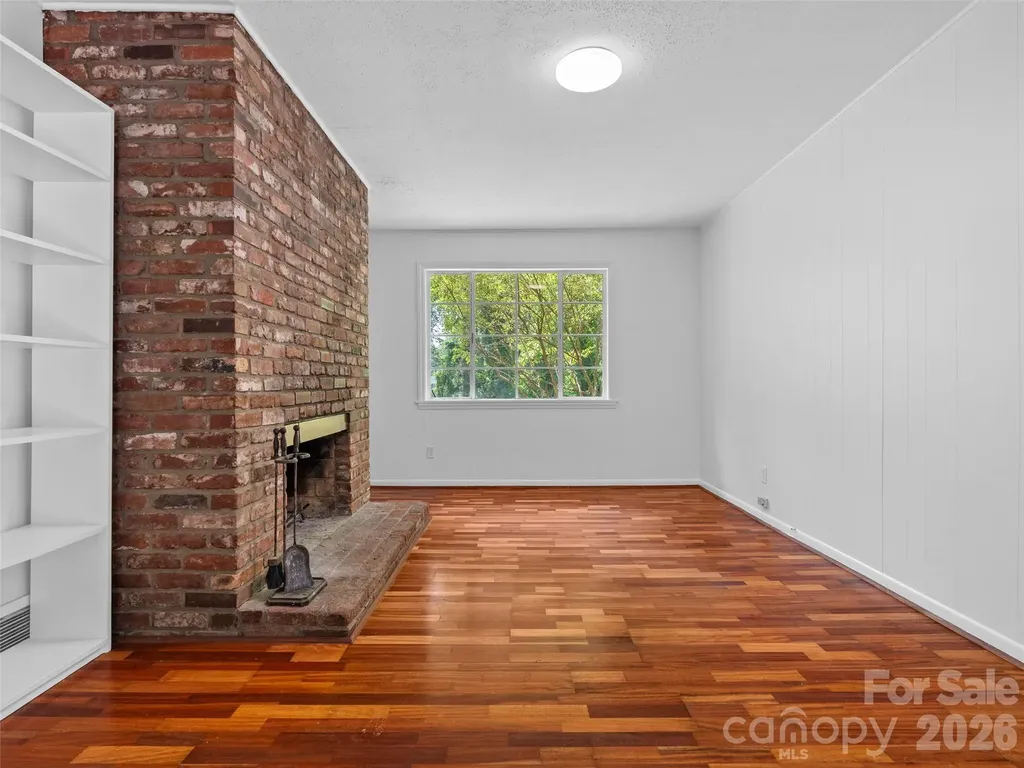 41 Pinehurst Road Asheville NC 28805