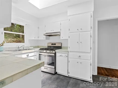 41 Pinehurst Road Asheville NC 28805