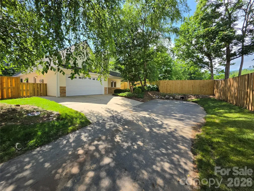 45 Beekeeper Trail Swannanoa NC 28778