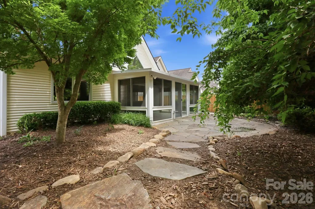 45 Beekeeper Trail Swannanoa NC 28778