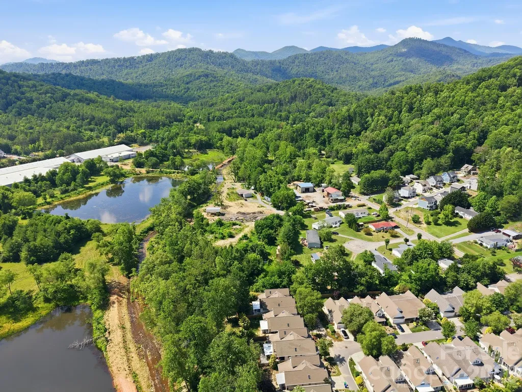 45 Beekeeper Trail Swannanoa NC 28778