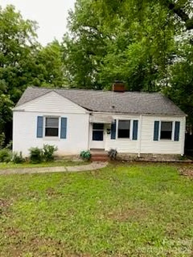 1909 Camp Greene Street Charlotte NC 28208