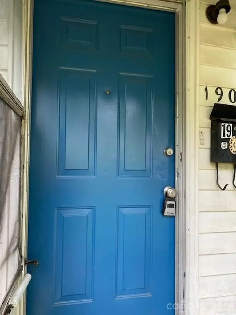 1909 Camp Greene Street Charlotte NC 28208