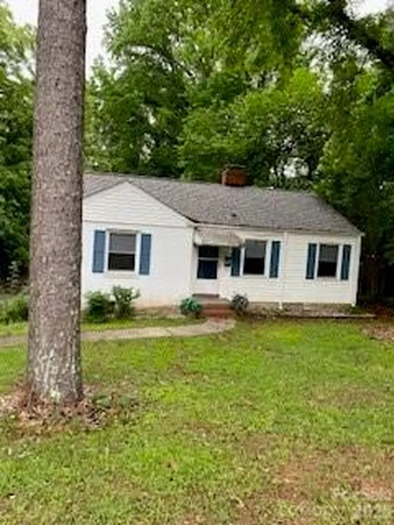1909 Camp Greene Street Charlotte NC 28208