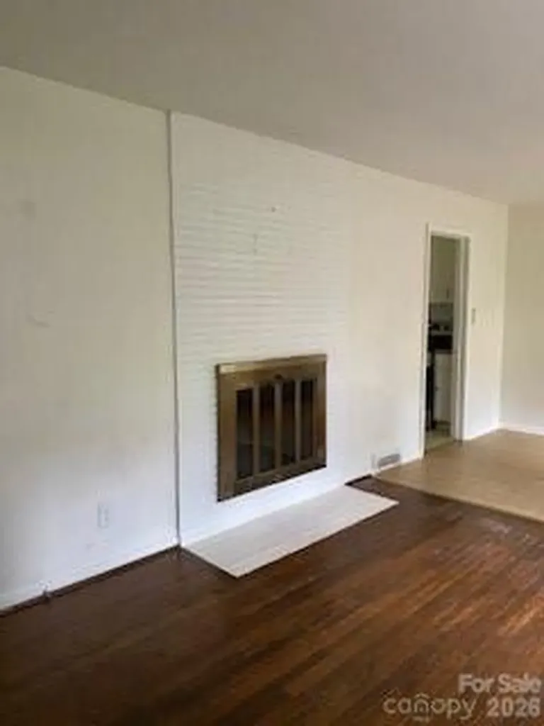 1909 Camp Greene Street Charlotte NC 28208