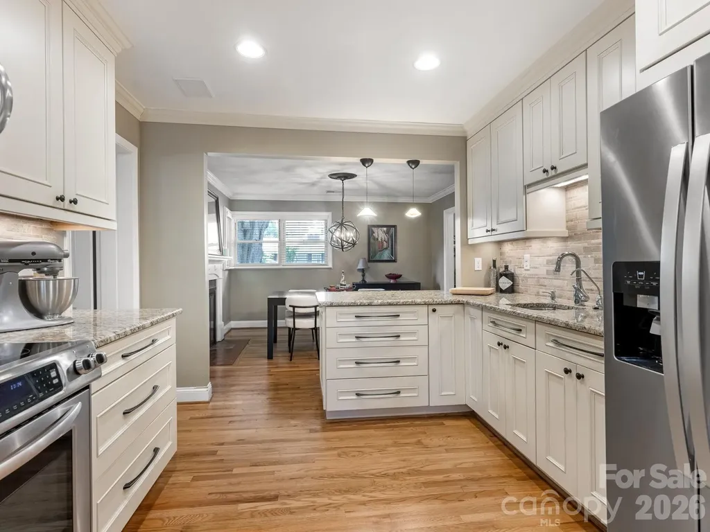5634 Wedgewood Drive Charlotte NC 28210