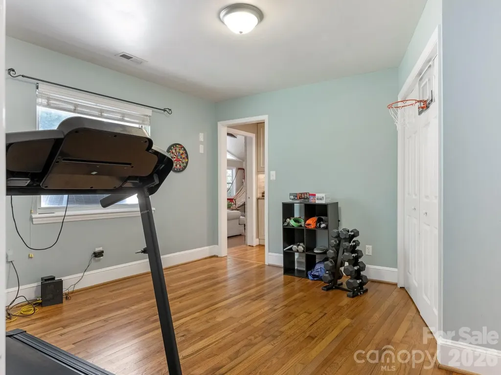 5634 Wedgewood Drive Charlotte NC 28210