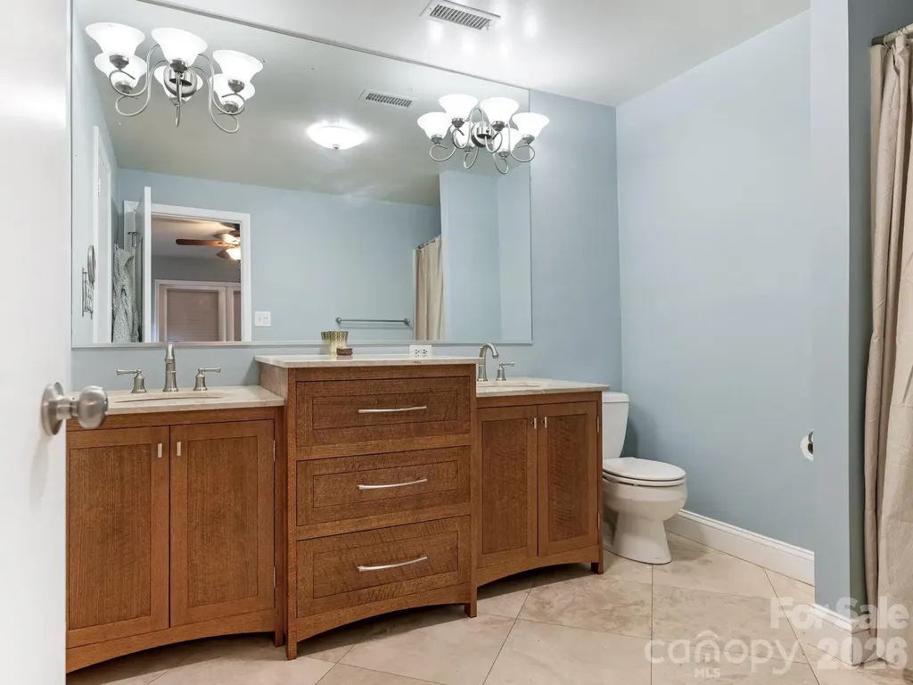5634 Wedgewood Drive Charlotte NC 28210