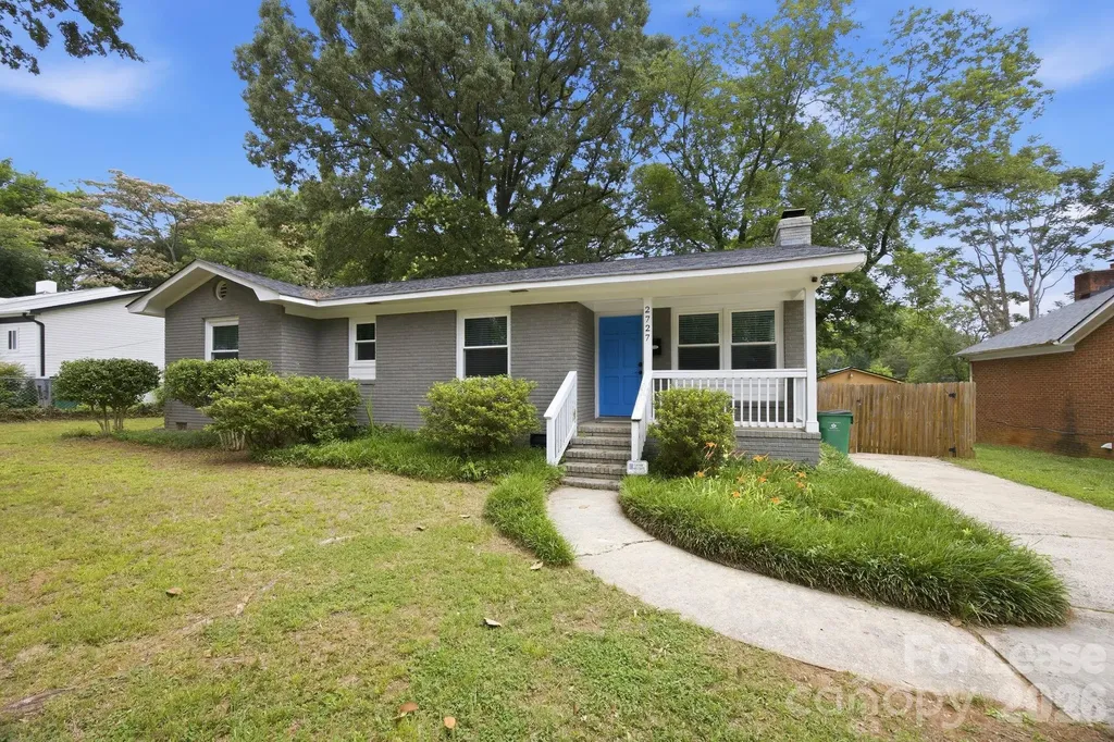 2727 Springway Drive Charlotte NC 28205