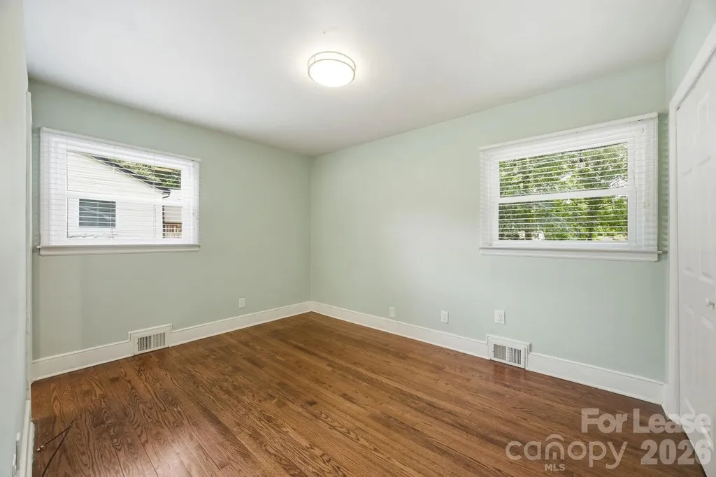 2727 Springway Drive Charlotte NC 28205