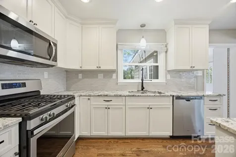 2727 Springway Drive Charlotte NC 28205