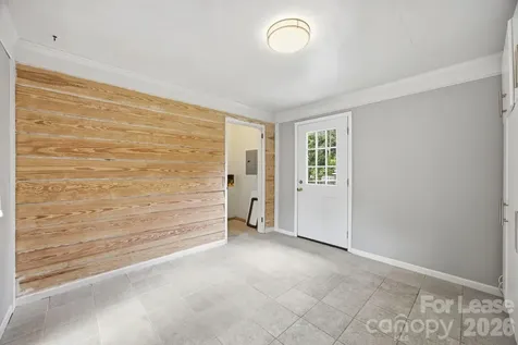 2727 Springway Drive Charlotte NC 28205