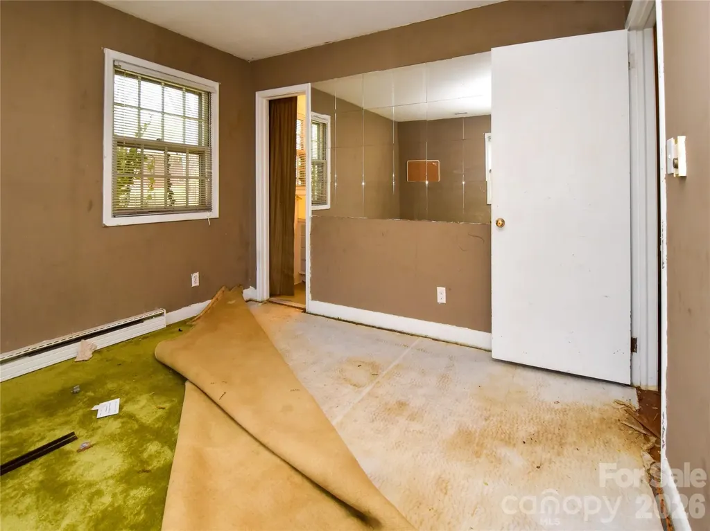 1420 Waybridge Lane Winston Salem NC 27103