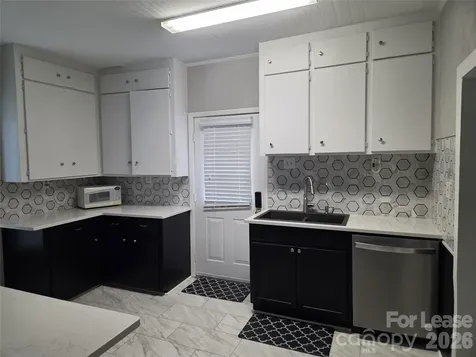 238 S Main Street Davidson NC 28036