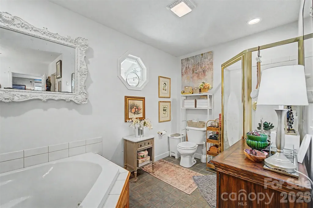 1364 Atoah Road Robbinsville NC 28771