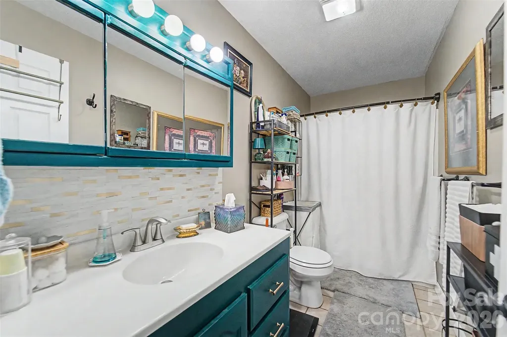 1364 Atoah Road Robbinsville NC 28771