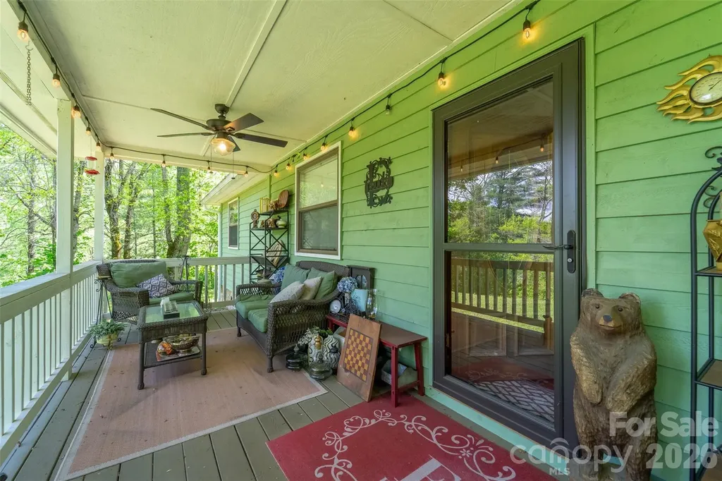 1364 Atoah Road Robbinsville NC 28771