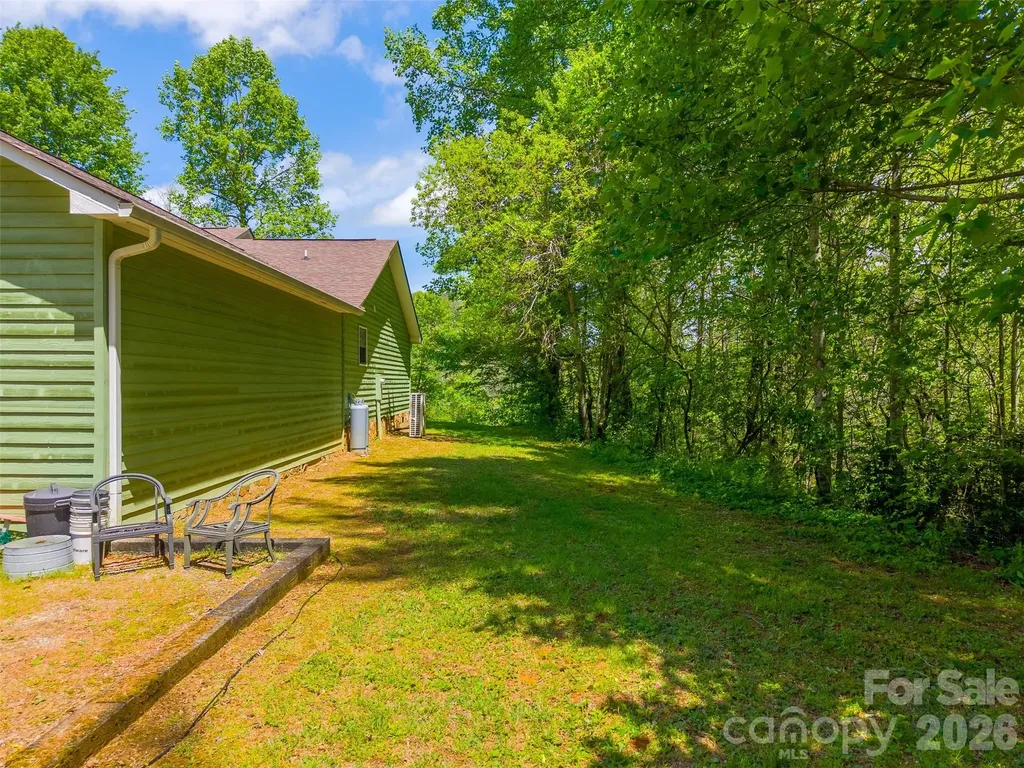 1364 Atoah Road Robbinsville NC 28771