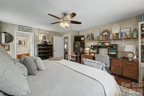 1364 Atoah Road Robbinsville NC 28771