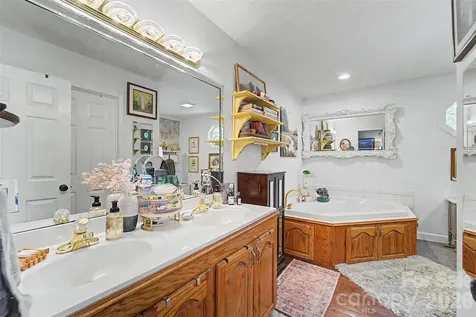 1364 Atoah Road Robbinsville NC 28771
