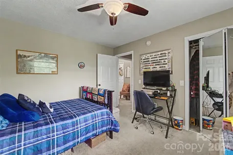 1364 Atoah Road Robbinsville NC 28771
