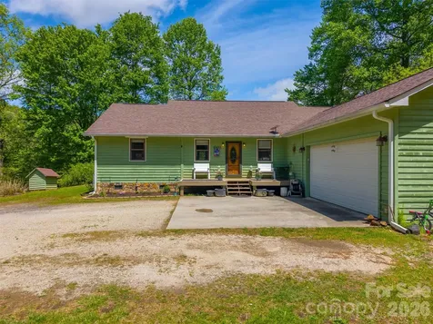1364 Atoah Road Robbinsville NC 28771