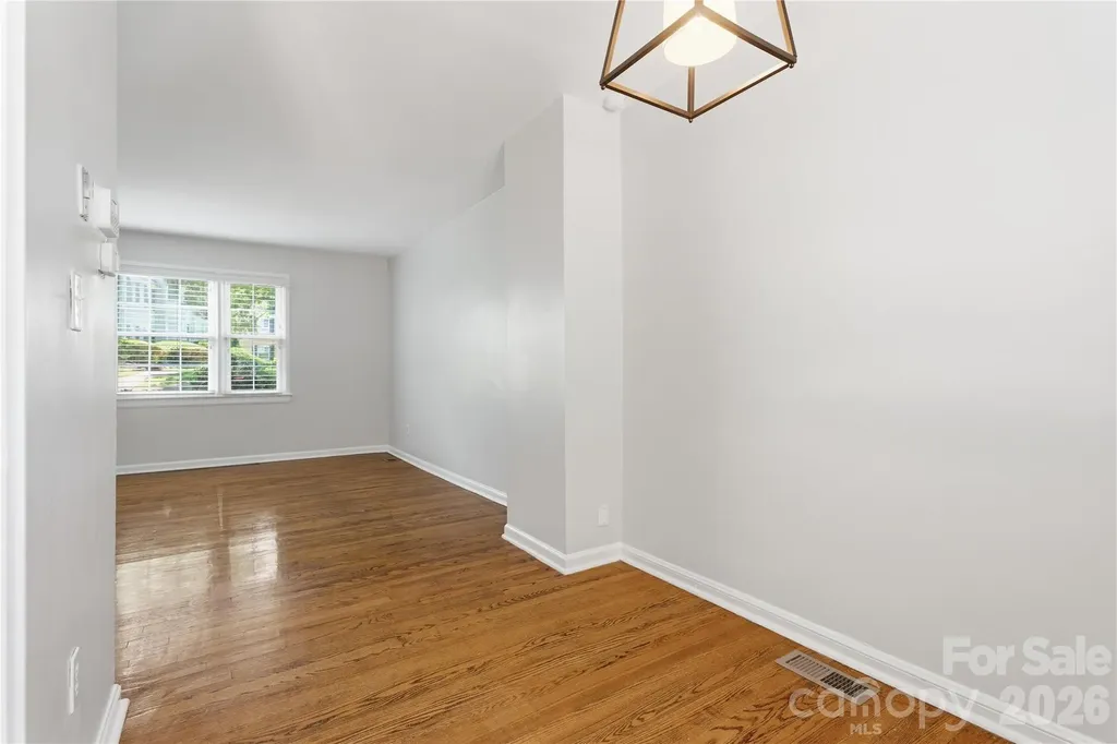 525 Wakefield Drive Charlotte NC 28209