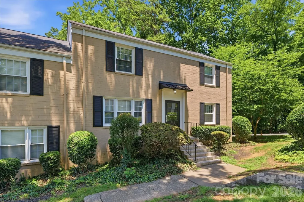 525 Wakefield Drive Charlotte NC 28209
